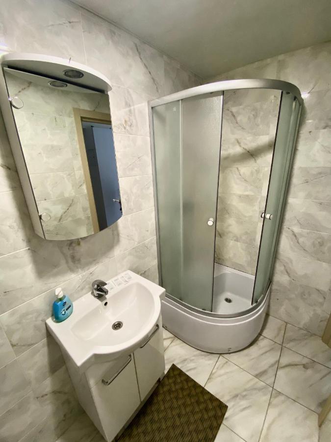 Bysmarthouse Aparthotel Kiev Ngoại thất bức ảnh